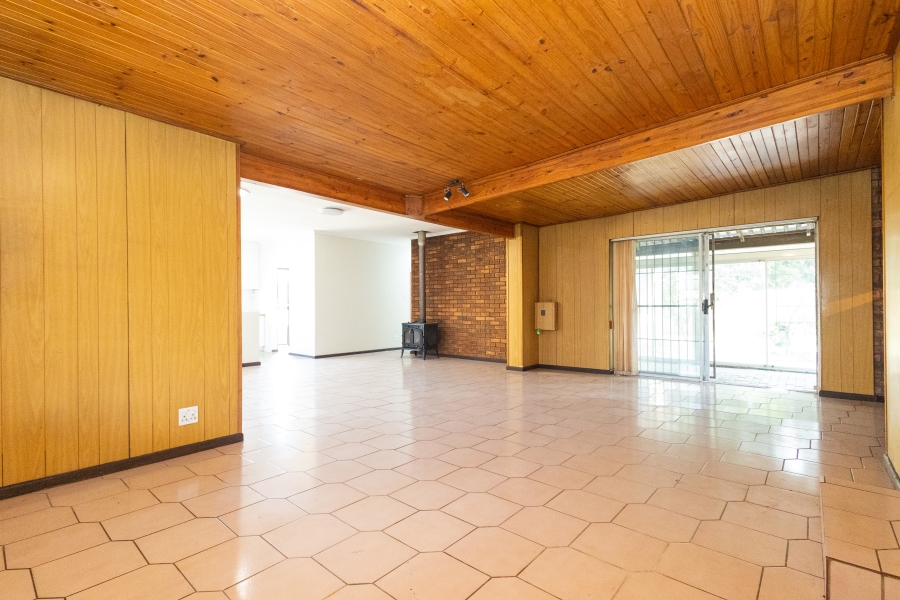 4 Bedroom Property for Sale in Ferndale Western Cape